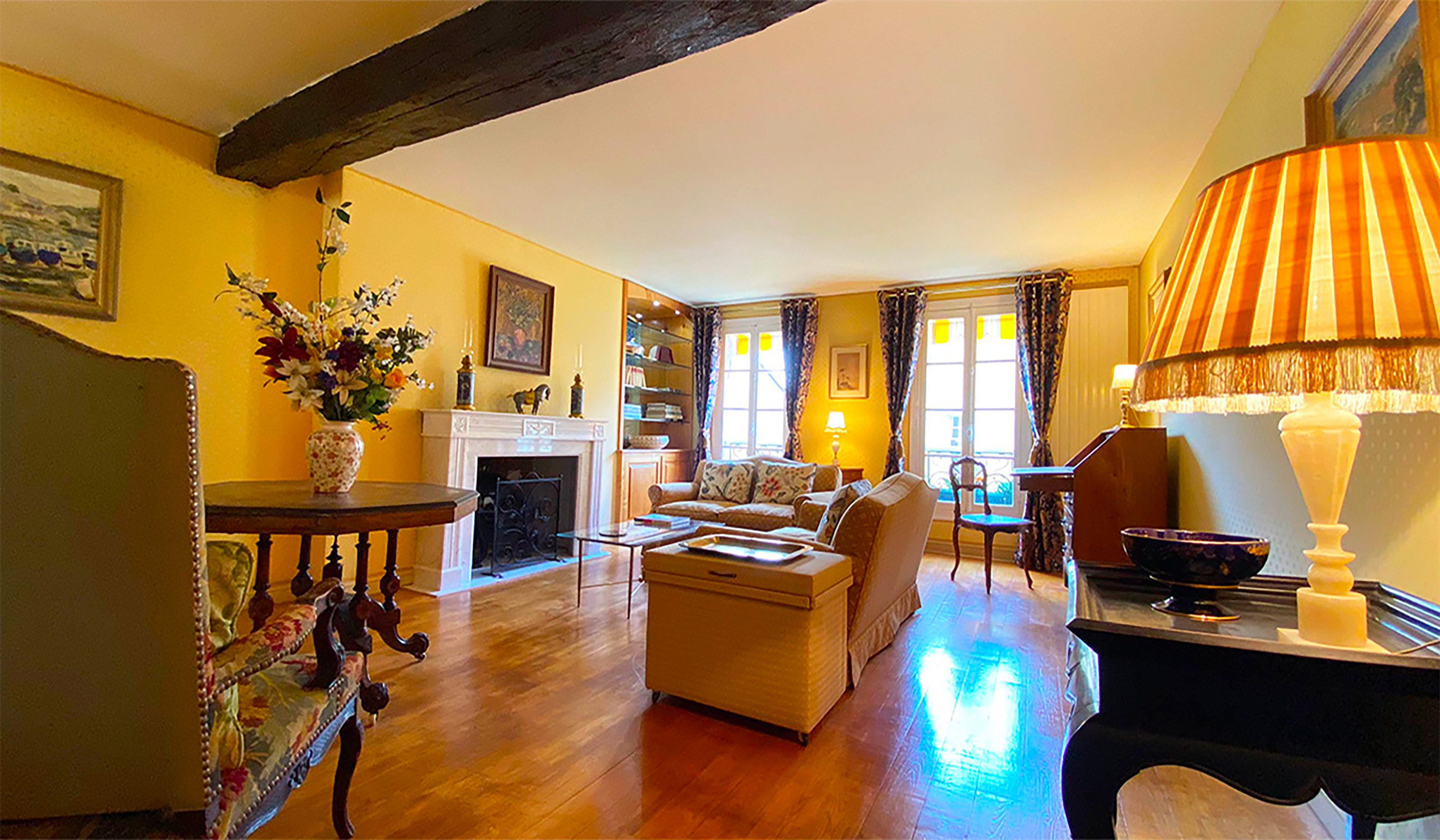 Image du salon de la maison d'hôtes Le Logis Plantagenêt